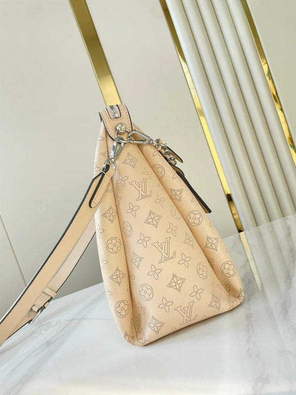 HAND IT ALL MM 32 IN PELLE DI VITELLO PERFORATA CON MONOGRAMMA CREMA E FERRAMENTA IN ARGENTO