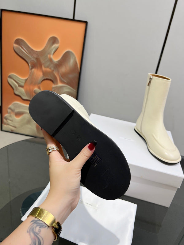 The Row Canal Boots Cream Cowhide 455038