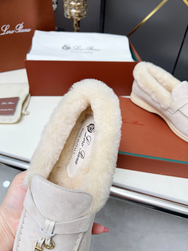 Mocassino LP Summer Charm Walk in pelle scamosciata color crema e pelliccia di agnello