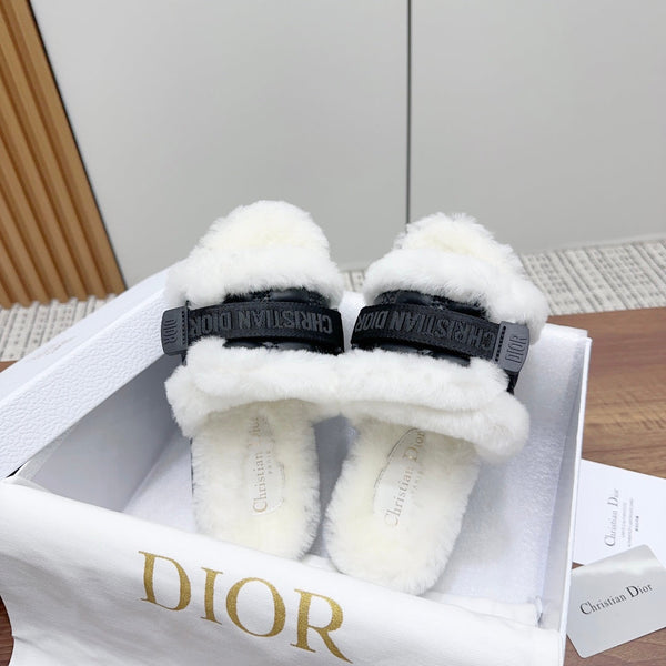 CD Dioriviera Dio(r)evolution Slide Black White Quilted Fleece Lining And Lambskin
