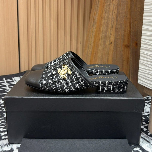 CC Mule 30mm In Black Mix White Wool Tweed And Lambskin