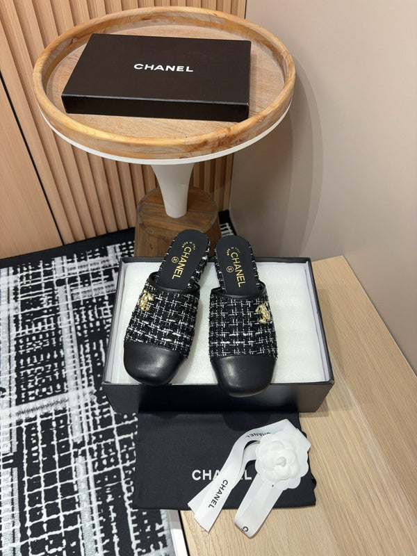 CC Mule 30mm In Black Mix White Wool Tweed And Lambskin