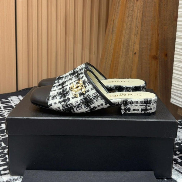 CC Mule 30mm In White Mix Black Wool Tweed And Lambskin