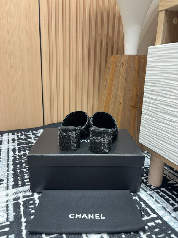 CC Mule 60mm In Black Wool Tweed And Lambskin Gold Hardware