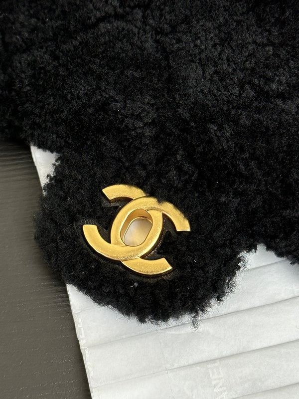 Flap Bag Mini 18cm Black Sherling Lambskin Gold Hardware