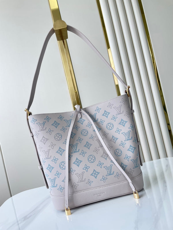 FLORE 28 IN PELLE DI VITELLO PERFORATA BIANCA