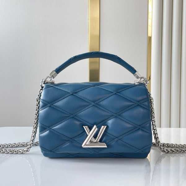 GO-14 PM 20 IN PELLE DI AGNELLO TRAPUNTATA TINTA INDACO CON FERRAMENTA IN ARGENTO