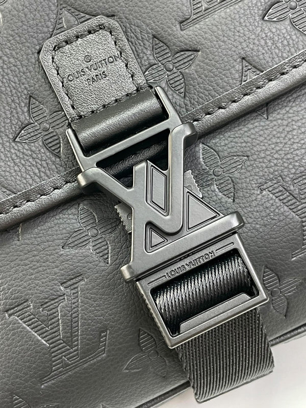 GETAWAY MESSENGER 18 IN PELLE DI VITELLO GOFFRATA NERA