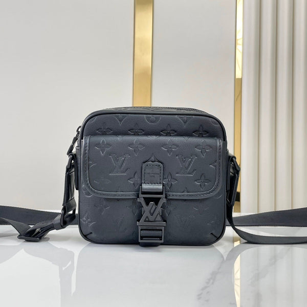 GETAWAY MESSENGER 18 IN PELLE DI VITELLO GOFFRATA NERA