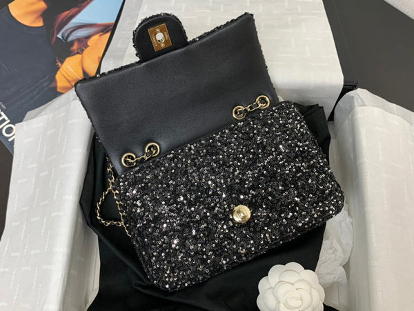 Borsa a patta 25C 20 cm in pelle di vitello con paillettes argento e pois neri