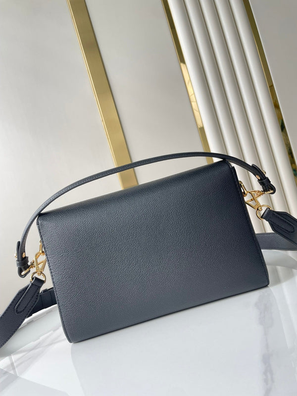 SOFT TWIST 27 IN PELLE DI VITELLO NERA LOGO ORO