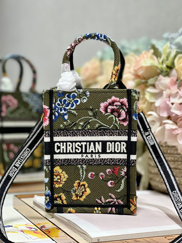 CD "Flower Green" Mini Book Tote 13.5 cm 336422