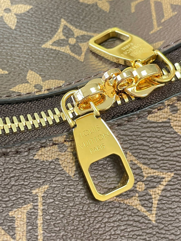 SLOUCHY PM 33 IN BROWN MONOGRAM CANVAS