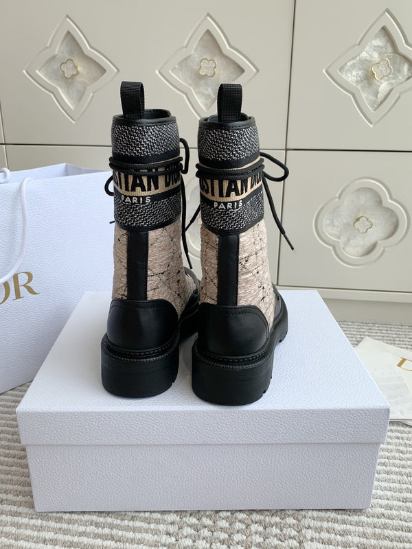 CD D-Major Ankle Boot In Dark Beige Mix Black Canvas And Cowhide 105071