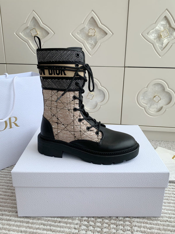 CD D-Major Ankle Boot In Dark Beige Mix Black Canvas And Cowhide 105071