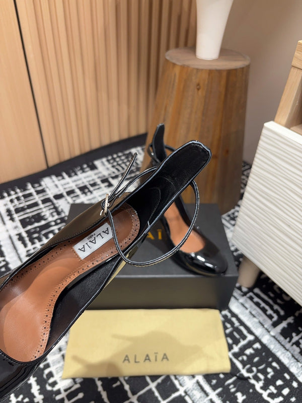 Décolleté Alaia Decollete 105mm in pelle di vacchetta nera lucida 121909