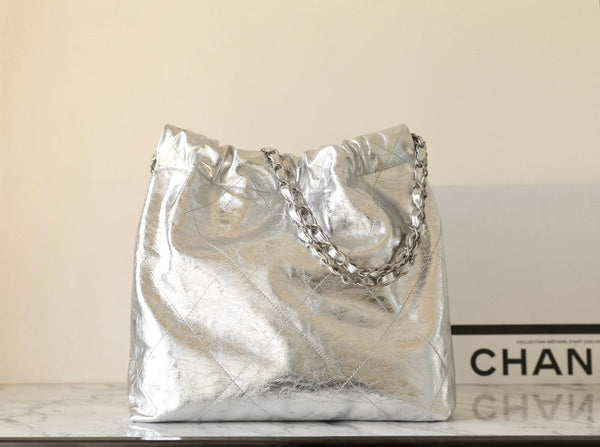 Borsa Hobo 25C 22 35cm in pelle di agnello metallizzata argento