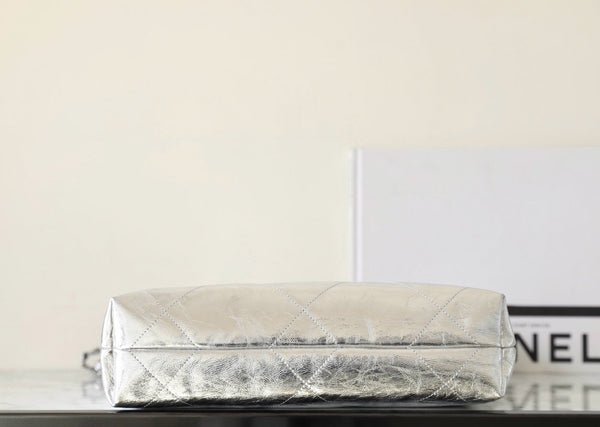 Borsa Hobo 25C 22 35cm in pelle di agnello metallizzata argento