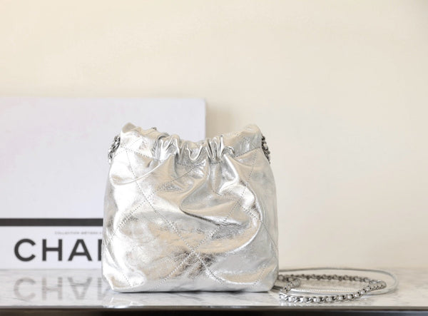 Borsa Hobo 25C 22, 19 cm, in pelle di agnello metallizzata argento