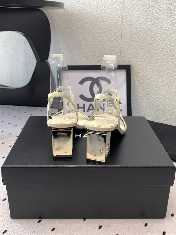 CC Sandal In White Lambskin 147093