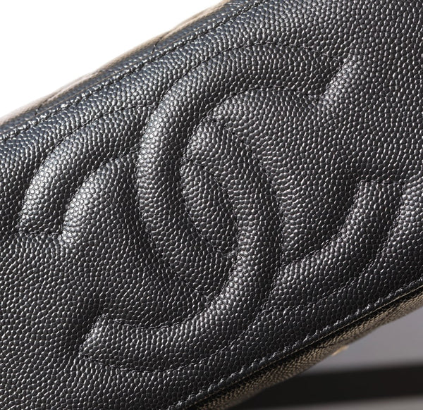 CC 25C Vanity 17cm Black Grained Calfskin