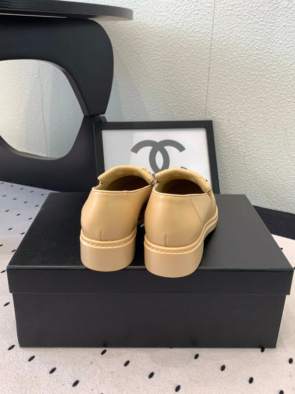 CC Moccasins In Beige Cowhide 147017