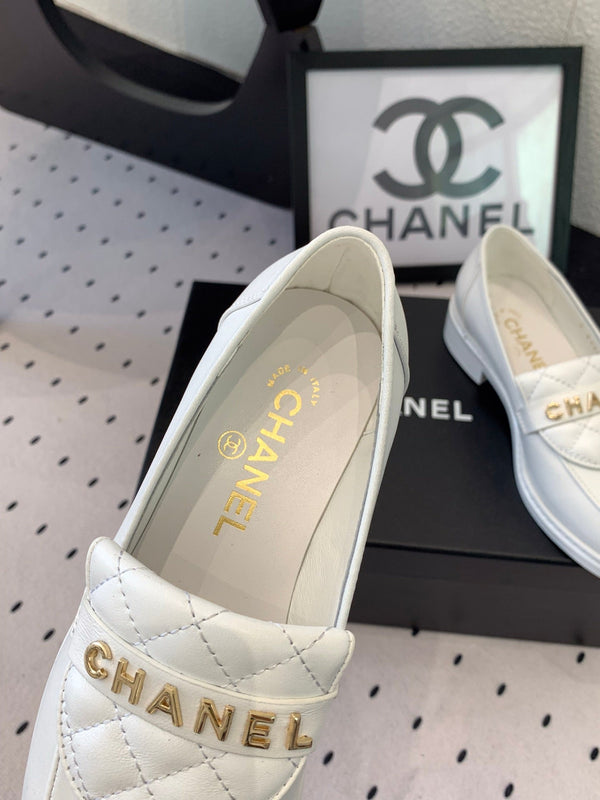 CC Moccasins In White Cowhide 147018