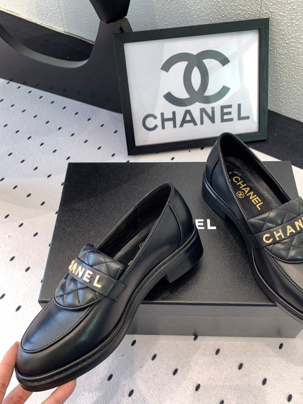 CC Moccasins In Black Cowhide 147019