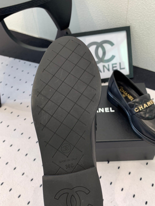 CC Moccasins In Black Cowhide 147019