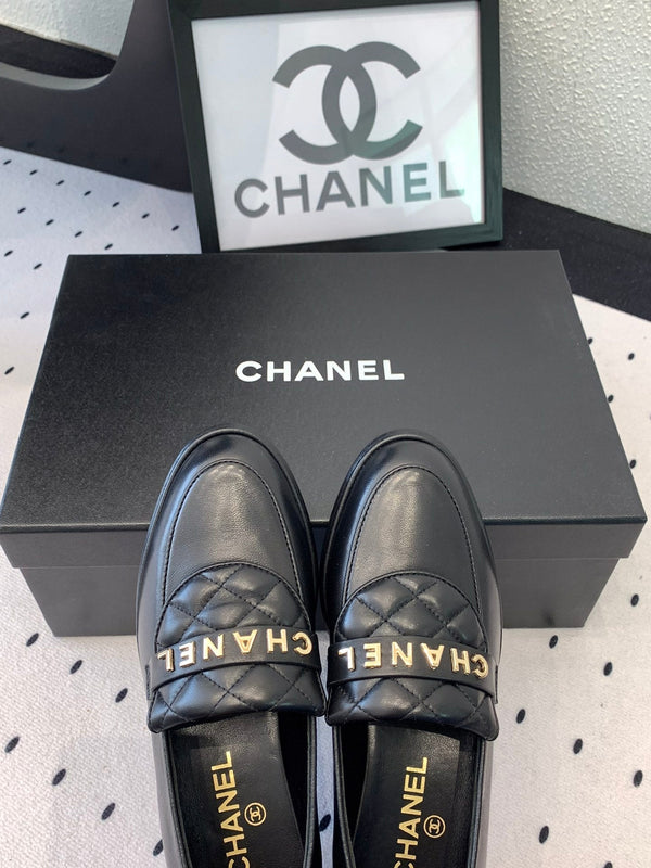 CC Moccasins In Black Cowhide 147019