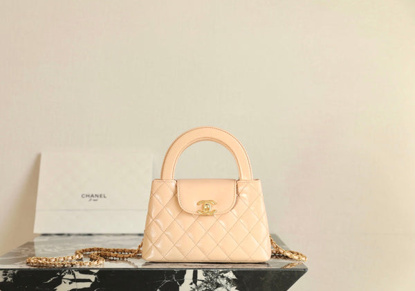 CC 24K Nano 19cm Kelly Shopper Bag Beige Patent Lambskin