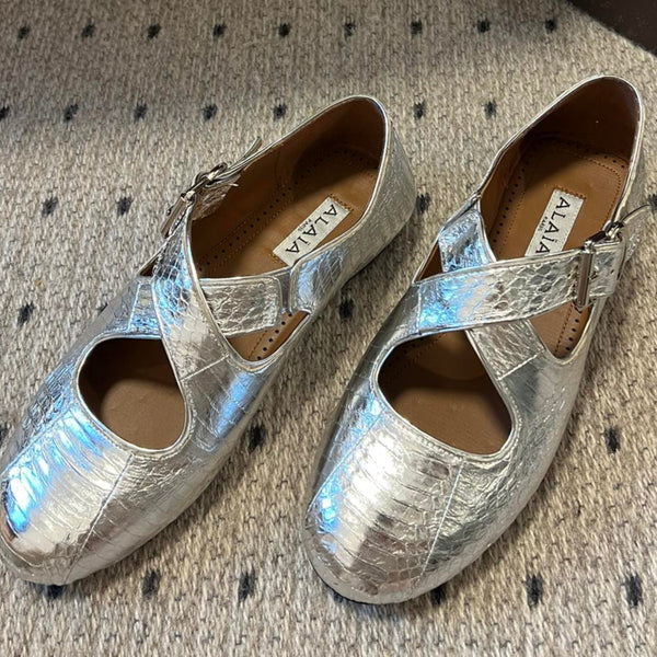 Alaia 25 Criss Cross With Stud Ballet Flats Silver Sheepskin 303696