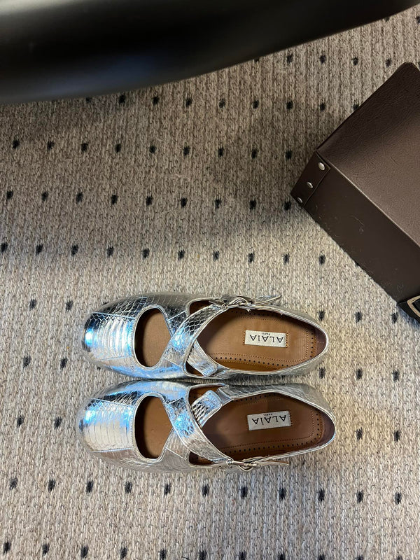 Alaia 25 Criss Cross With Stud Ballet Flats Silver Sheepskin 303696