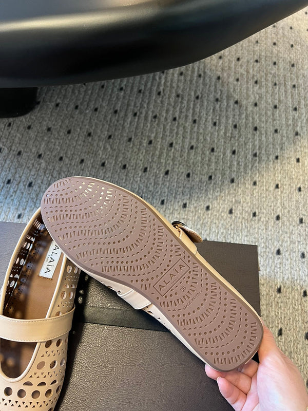 Alaia 25 Vienne Ballet Flats Nude Lambskin 303716