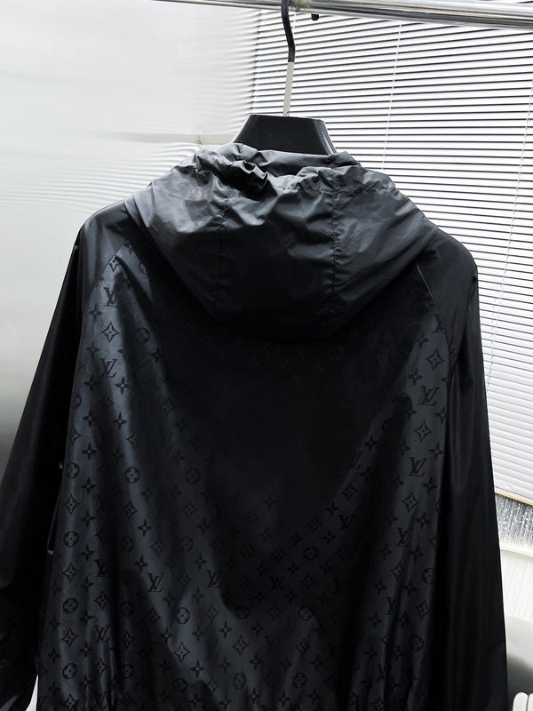 LV WINDBREAKER BLACK MONOGRAM 238808