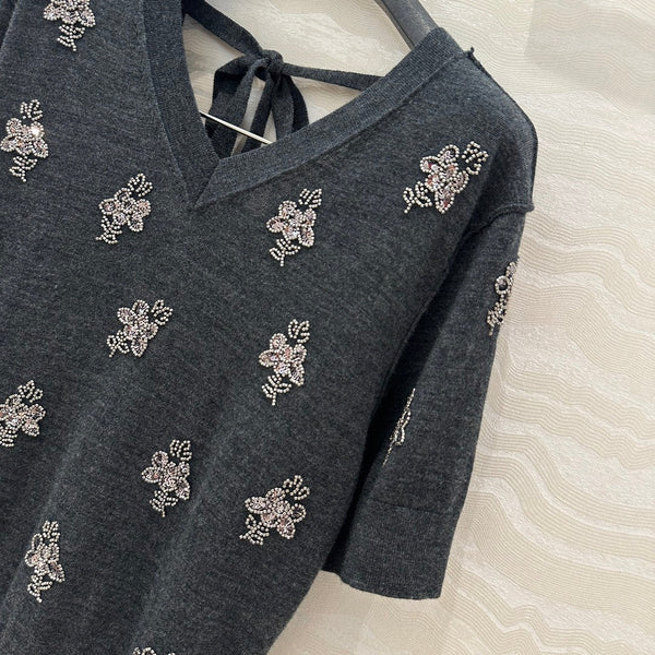 Fendi Beaded Flower V-neck Knitted Small Top Black Gray Wool