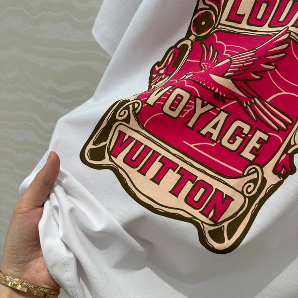 Motivo floreale LV combinato con uccelli in volo in cotone bianco e rosa