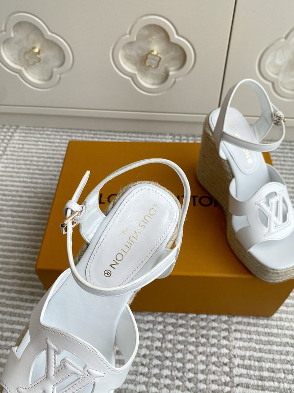 LV Letter Hollow Straw Wedge Sandals 11.5cm White Cowhide 291573