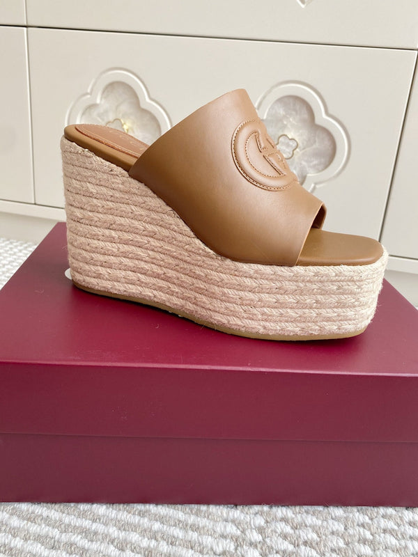 GC 25 Interlocking G Sandal Brown Cord Cowhide 291035