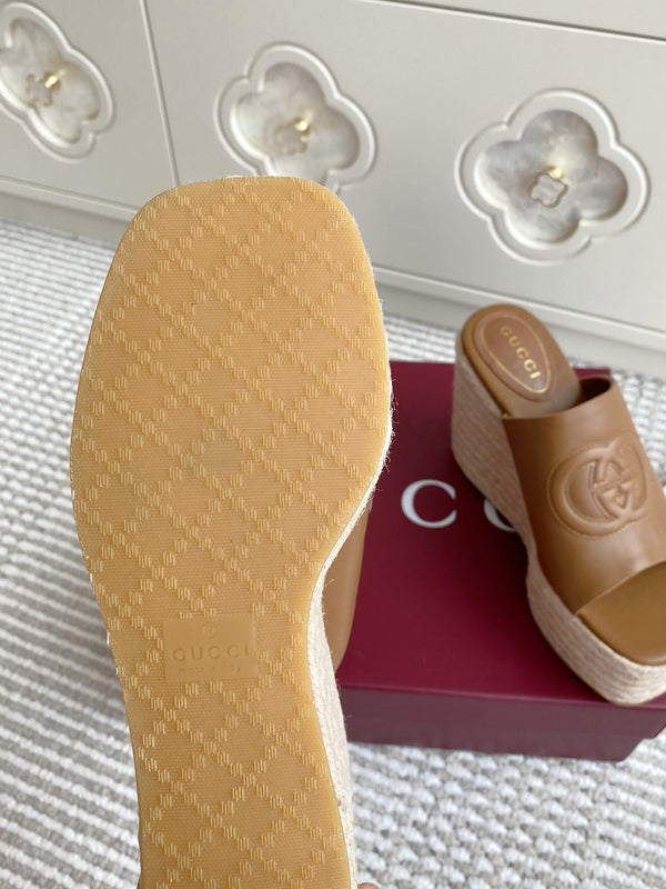 GC 25 Interlocking G Sandal Brown Cord Cowhide 291035