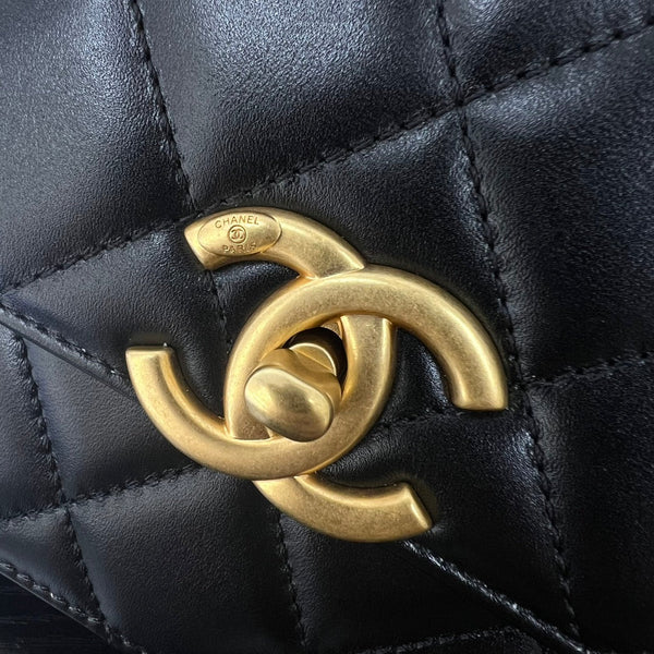 CC 25S Woc Black Calfskin Gold Hardware