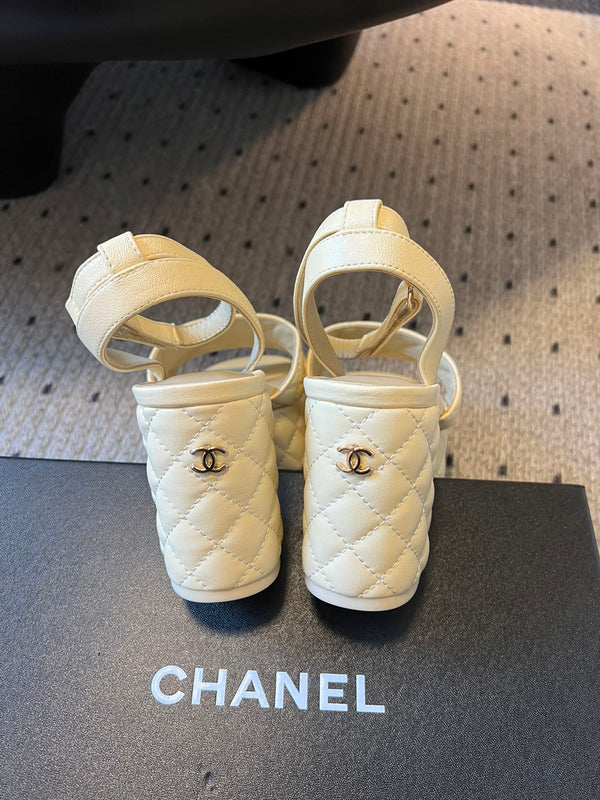 CC 25SS Platform Sandals 5.5cm Beige Sheepskin 319627