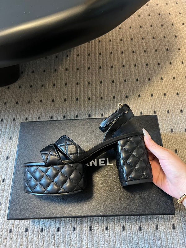 CC 25SS Platform Sandals 5.5cm Black Sheepskin 319628