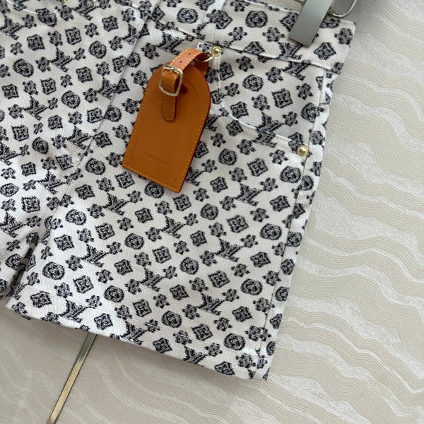 LV 25 Advanced Logo Denim Shorts Black White Poliester