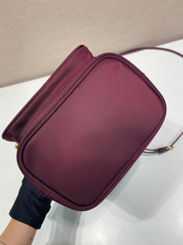 Borsa a secchiello PRA 23 tessuto nylon bordeaux 280826