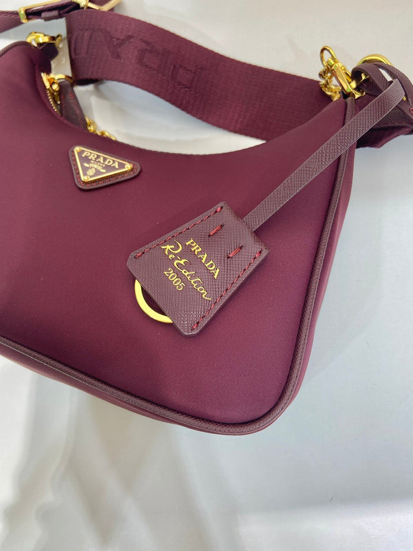 Borsa da braccio PRA Hobo in tessuto di nylon bordeaux