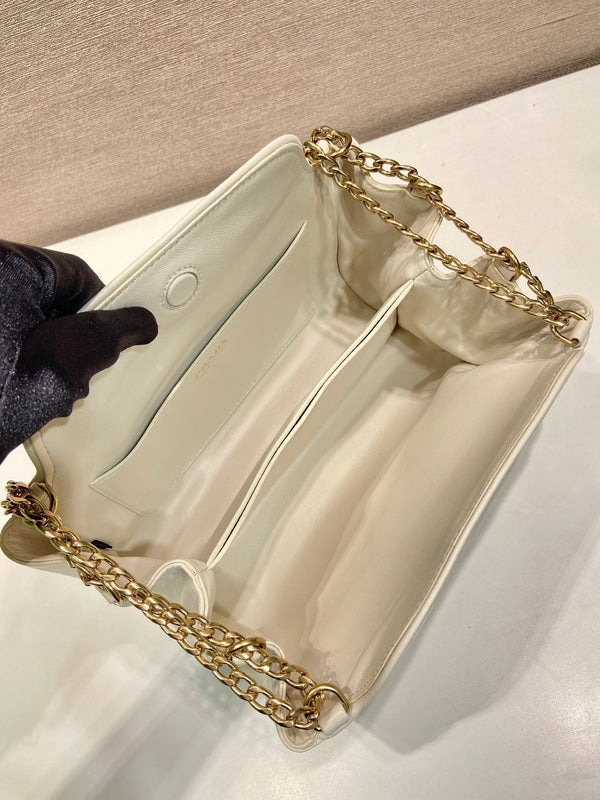 PRA Borsa Tumulte 24 pelle bianca 280839