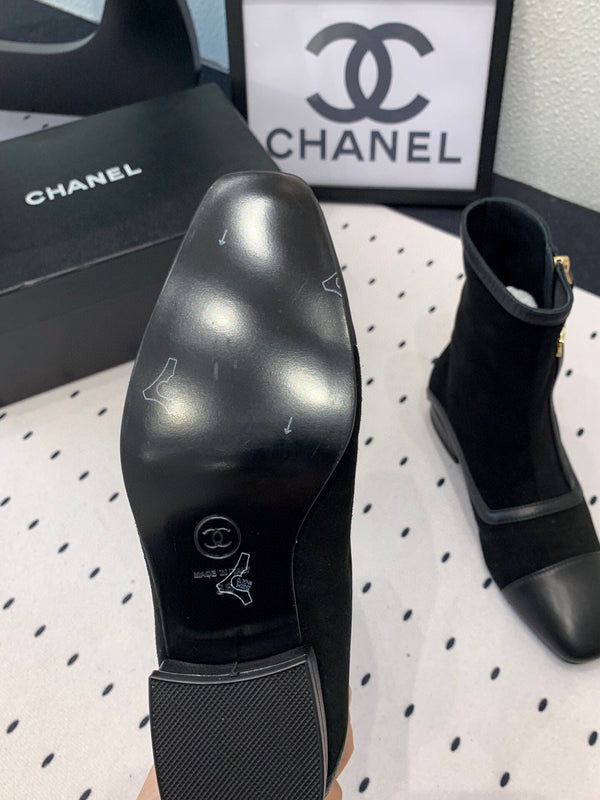 CC Ankel Boots 30mm Black Suede & Sheepskin 432507