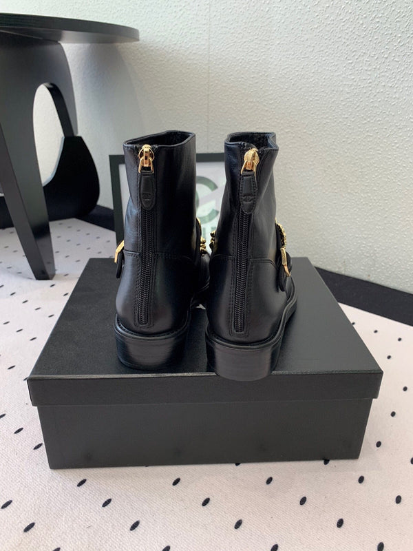 CC 24 Mold GHW Classic Ankle Boots 30mm Black Sheepskin 432512