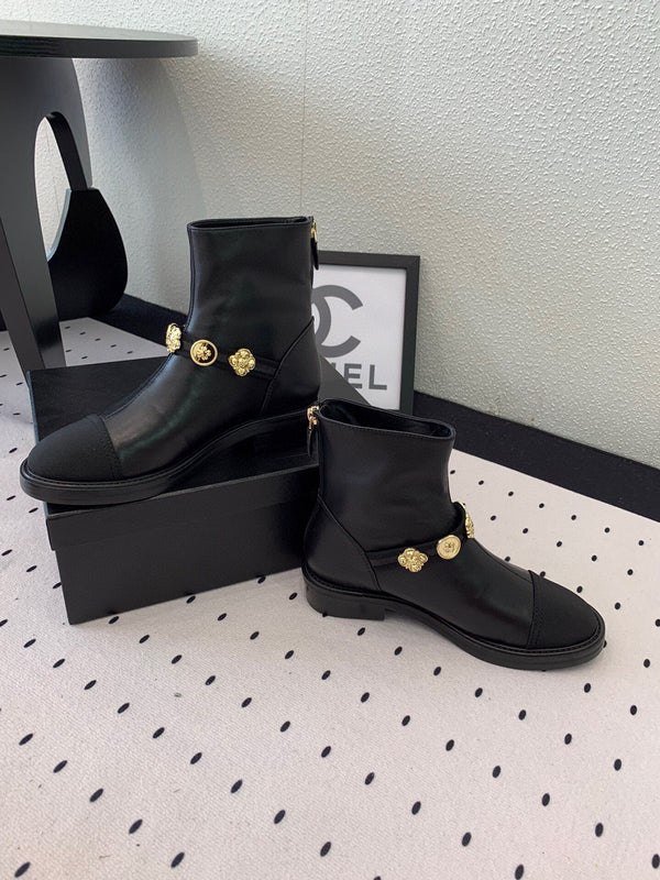 CC 24 Mold GHW Classic Ankle Boots 30mm Black Sheepskin 432512